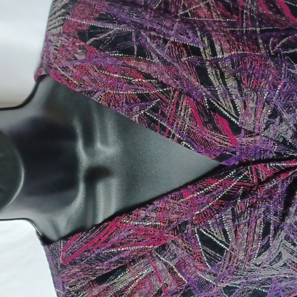 NWT Laura Ashley Trip Ready Size PM Wine To Riches Blouse - Picture 2 of 8